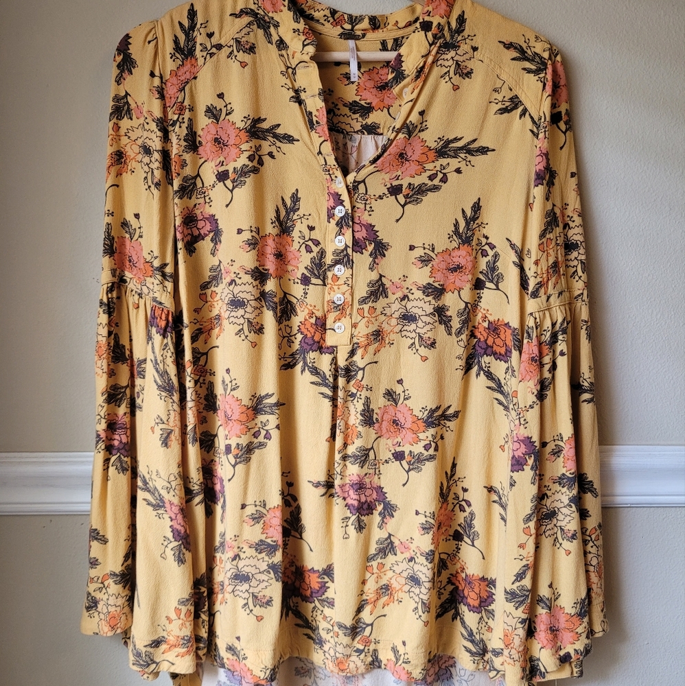 Free people Easy Girl bell sleeve top